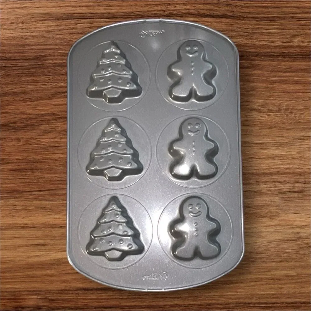 Wilton Christmas Sugar Cookie Pan Gingerbread Man Tree 6 Cavity Baking Mold